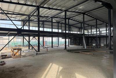 Spațiu industrial, de 2,000 mp, în Central - 2