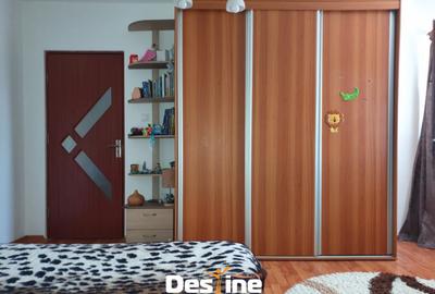 Apartament 3 camere 73 mp etaj 3 - zona Tatara?i - Avia? - 2