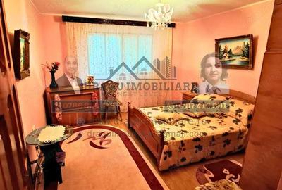 Casă cu 6 camere cu Canalizare în Est - 9