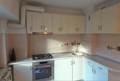 Garsonieră decomandată în 1 Mai - 9