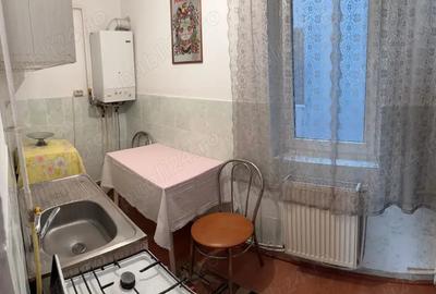 Proprietar, vand apartament 2 camere, in Caracal centrala termica proprie, etaj 3, Cartier Gara - 2