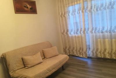 Garsonieră decomandată în Rahova