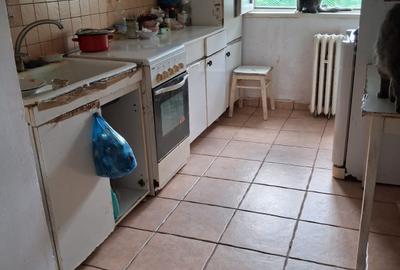 Apartament 2 camere decomandat - Casa de Cultura - 92.000 euro (Cod E2) - 3