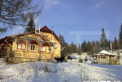 Casă cu 7 camere cu Teren 32000 Mp în Vatra Dornei