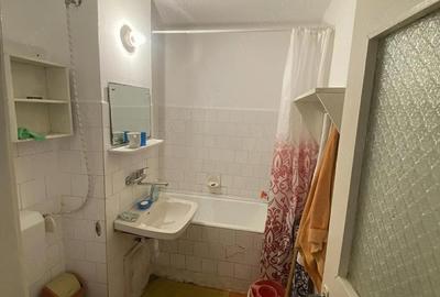 Apartament cu 4 camere decomandat în Micro 16 - 1