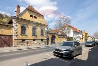 Casă cu 3 camere cu Teren 350 Mp în Centrul Istoric - 1