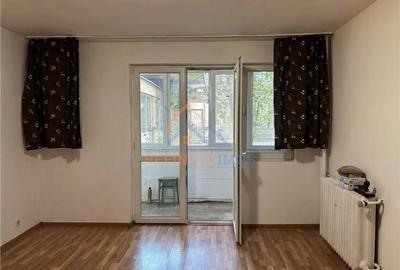 Garsonier de vanzare, zona Metrou Costin Georgian - 3