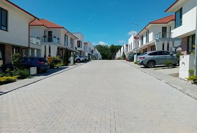 Casă cu 5 camere cu Canalizare în Mogoșoaia - 3