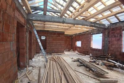 Casă cu 2 camere cu Teren 500 Mp în Central - 3