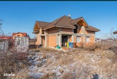 Casă cu 4 camere în Cărpiniș - 8