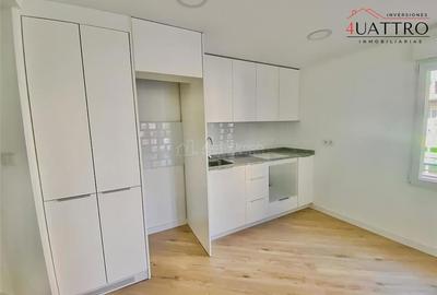 Apartament cu 4 camere decomandat în Central