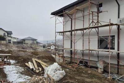 Casă cu 4 camere cu Teren 325 Mp în Sâncraiu de Mureș