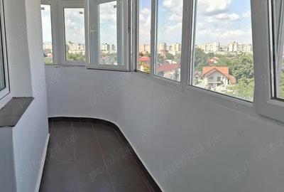 Garsoniera decomandata , in bloc de apartamente