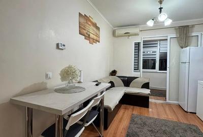 Apartament cu 2 camere decomandat în Trocadero - 10