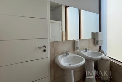 Spațiu comercial modern, zona-centrala complet amenajat pentru birouri - 12