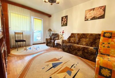 Apartament cu 4 camere decomandat în Zorilor