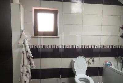 Casă cu 4 camere cu Teren 9 Mp în Păulești - 10