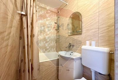 Apartament cu 2 camere semidecomandat, mobilat în Florilor - 4