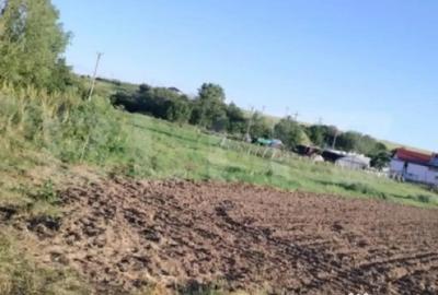 Teren de 2722 mp, în Central