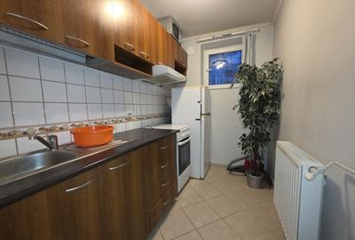 Apartament cu 3 camere semidecomandat, mobilat în - 12