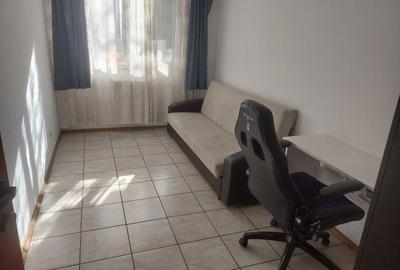 Apartament cu 3 camere, decomandat, zona Tatarasi - 3