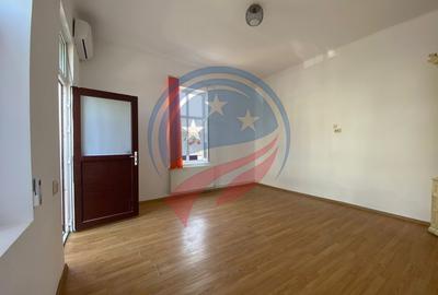 SPATIU CENTRAL 25 METRII PATRATI ACCES STRADAL - 1