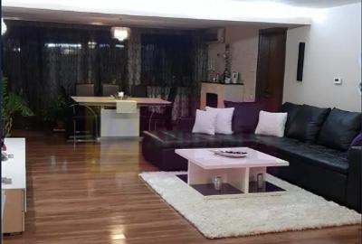 Apartament cu 5 camere decomandat, mobilat în Central - 2