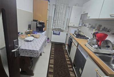 Apartament cu trei camere zona Centrala Fagaras - 2