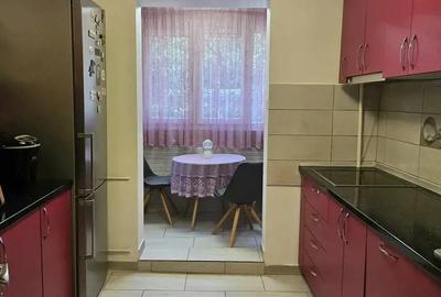 Apartament de vanzare 3 camere decomandat, Teiul Doamnei 155000 euro Negociabil - 2