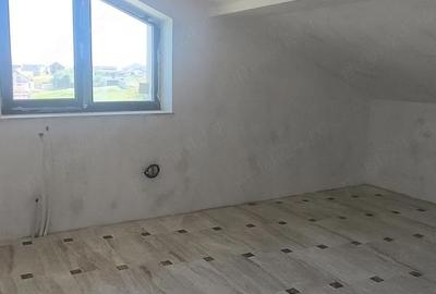 Casă cu Teren 420 Mp în Central - 2