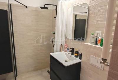 Apartament cu 3 camere decomandat în 13 Septembrie - 7