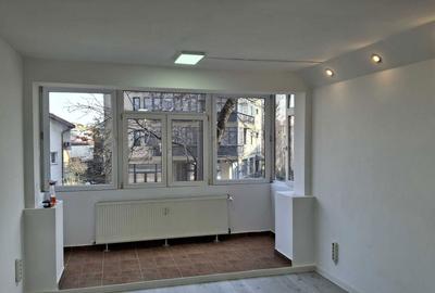 Apartament cu 2 camere semidecomandat în Colentina - 1