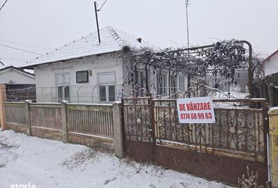 Casă cu 3 camere cu Teren 1400 Mp în Malu Mare