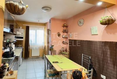 Apartament cu 3 camere, etaj intermediar, zona Dunarii - 2