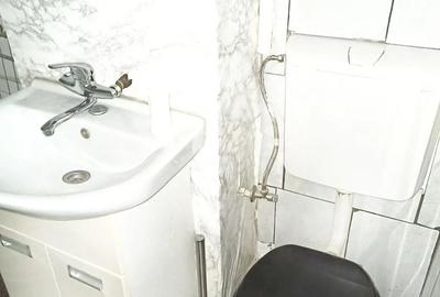 Garsonieră semidecomandată în Central - 1