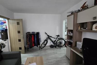 Apartament cu 2 camere semidecomandat, mobilat în Casa de Cultură - 2