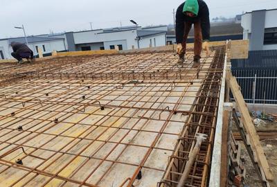 Casă cu 3 camere în Șerbănești - 1