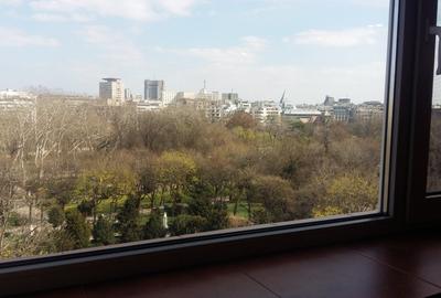 Apartament cu 2 camere semidecomandat, mobilat în Cișmigiu