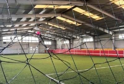Închiriere Hală amenajată ca  Teren de fotbal acoperit  de  1300 m2 - 13