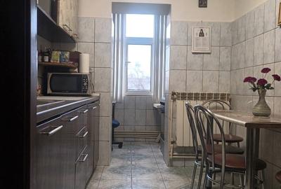 Apartament cu 2 camere decomandat în Aeroport - 1