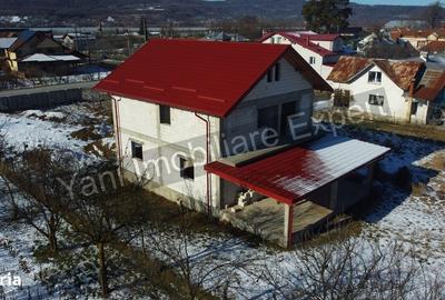 Casă cu 4 camere în Zigoneni - 11