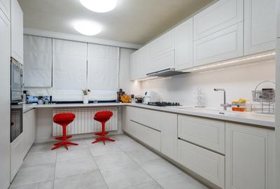 Casă individuală cu 7 camere cu Canalizare în Titan - 43