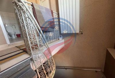 Casă cu 3 camere cu Teren 4000 Mp în Filiași - 8