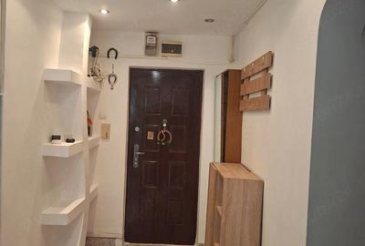 Apartament cu 3 camere decomandat în Tei - 8
