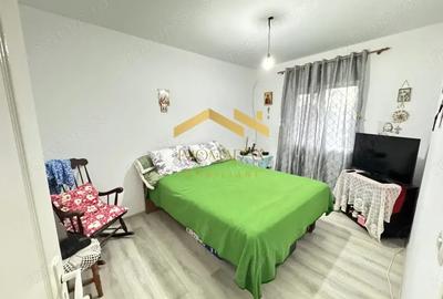 Casă cu 3 camere cu Canalizare în Remetea Mare - 1