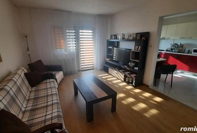 Apartament cu 3 camere decomandat în Central - 1