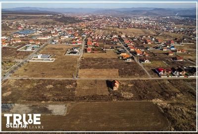 Teren de 1000 mp, în Central - 13