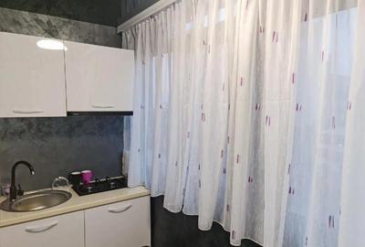 Garsonieră decomandată în Soarelui - 2