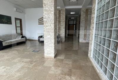 Spațiu comercial, de 180 mp, în Centura - 4