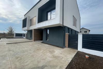 Casa moderna Allegria P+1+M. 5 cam. Util 171mp. Teren 241mp - 30